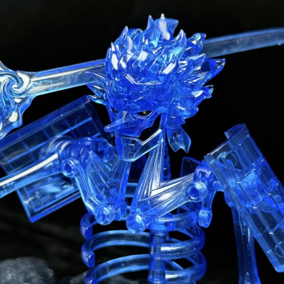 Naruto Madara Uchiha Minifigure with Blue Susanoo Armor Form Display Set - Picture 4 of 6